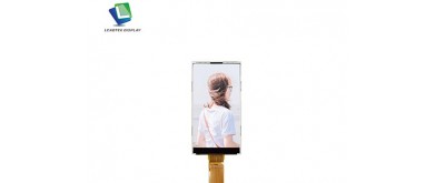 AMOLED と半透過型ディスプレイの違いは何ですか?